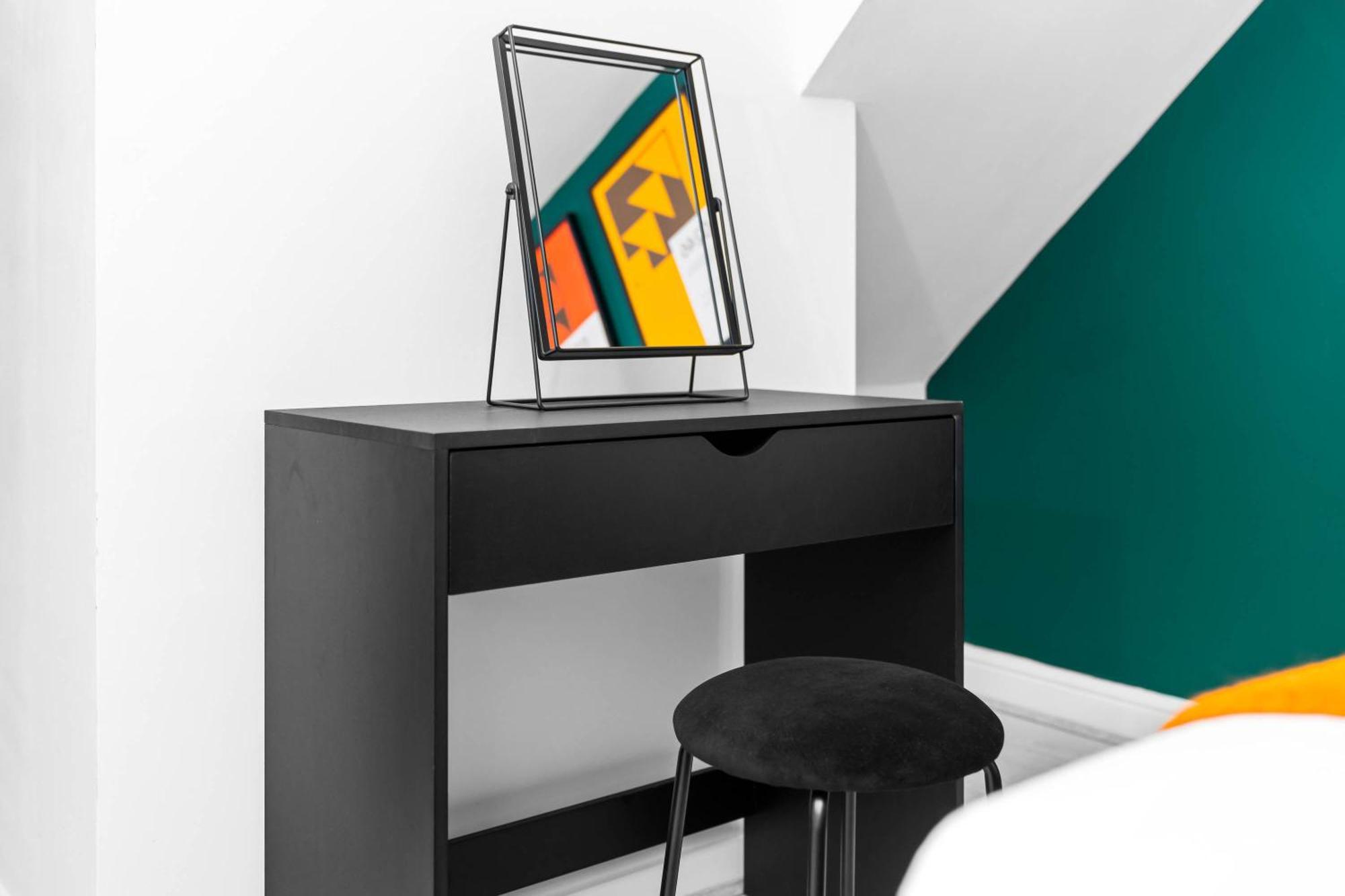 Luxury 3 Bedroom Apartment - Terrace - Near City Centre - Wifi - Smart Tv 1Mr Birmingham Eksteriør billede